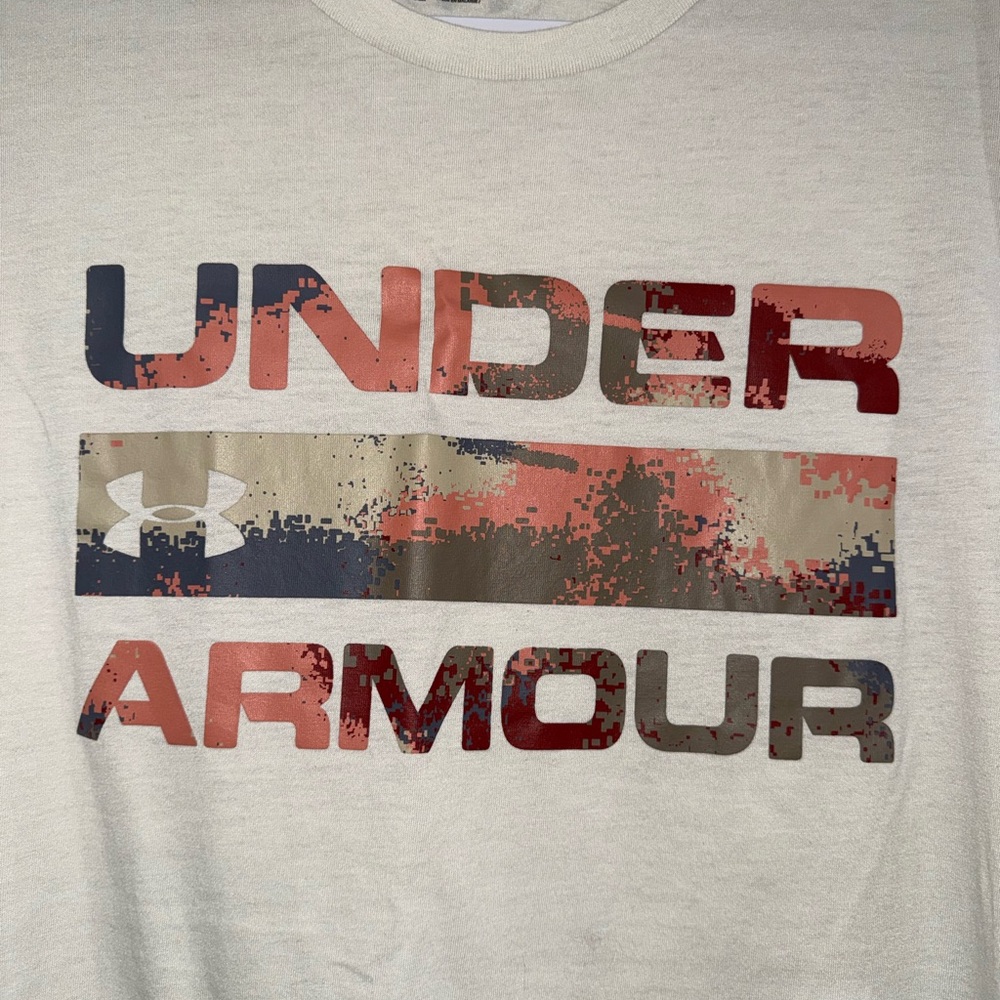 Under Armour T-shirt - Picture 2 of 4
